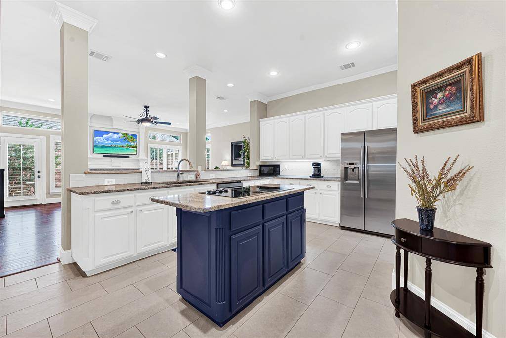6816 Myrtle Beach Drive, Plano, TX 75093