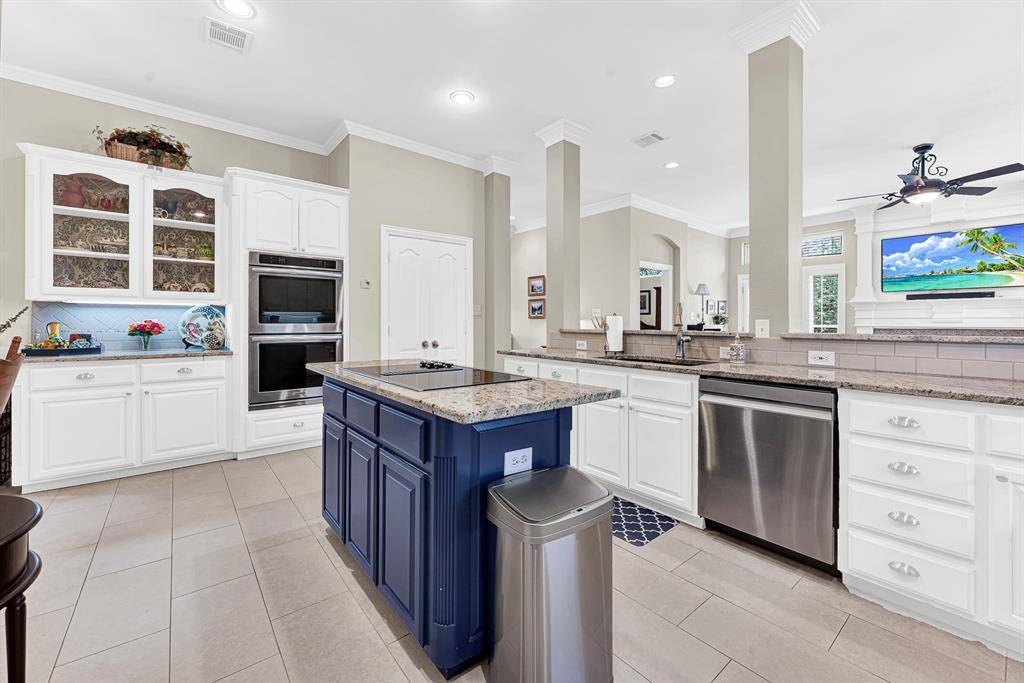 6816 Myrtle Beach Drive, Plano, TX 75093
