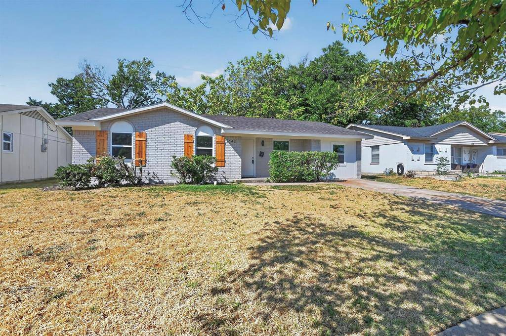 2642 Brady Lane, Grand Prairie, TX 75052