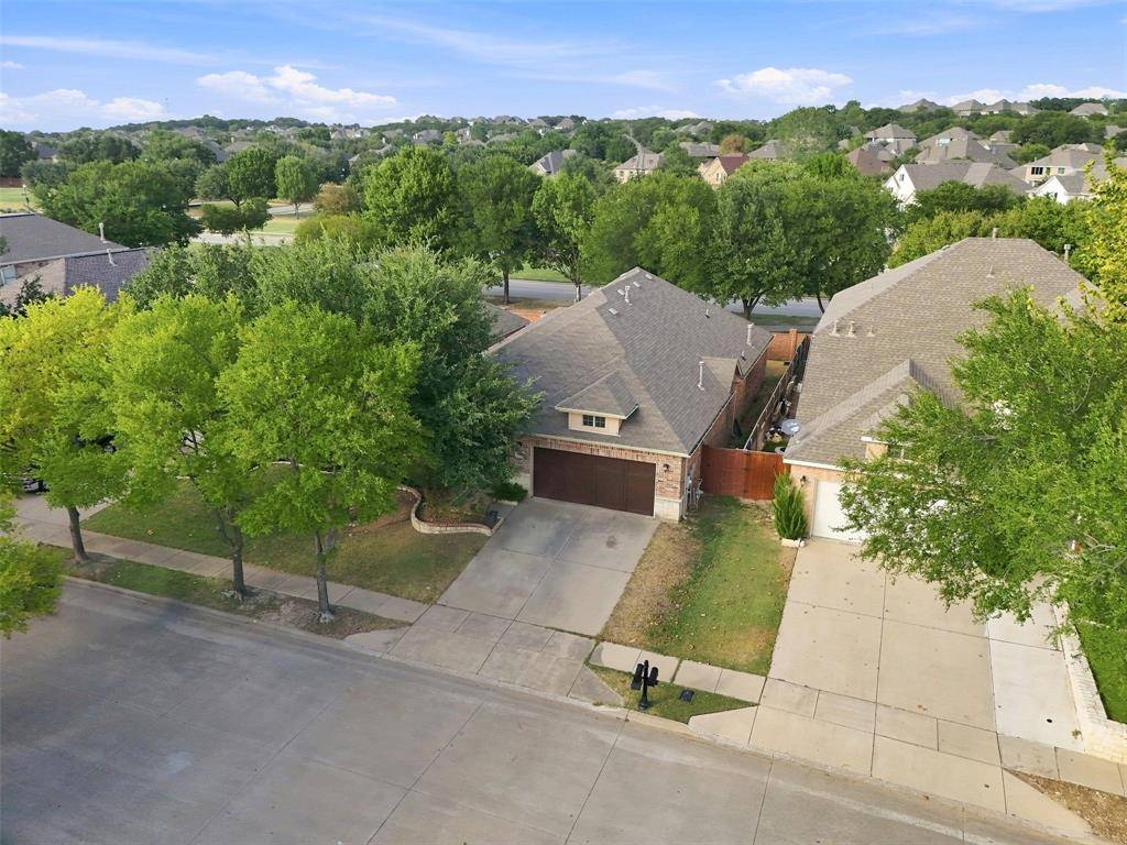 9413 Granger Lane, Fort Worth, TX 76244