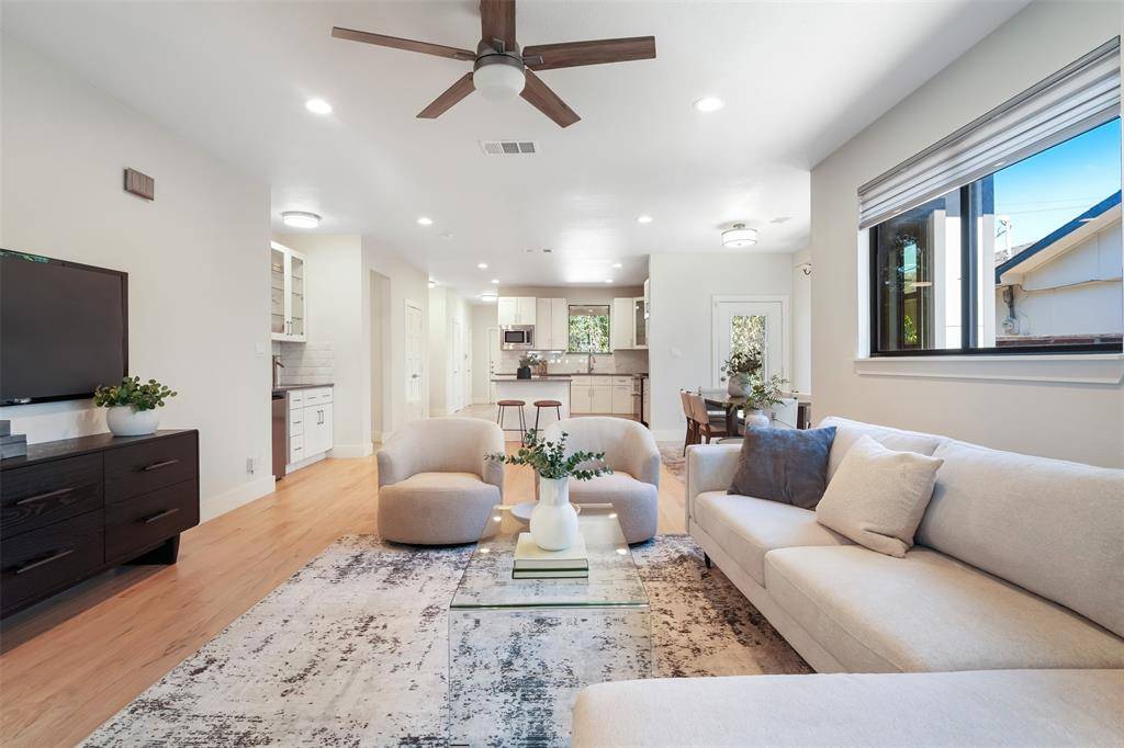 10827 Wallbrook Drive, Dallas, TX 75238
