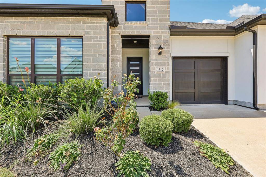1312 Redbrick Lane, Northlake, TX 76247