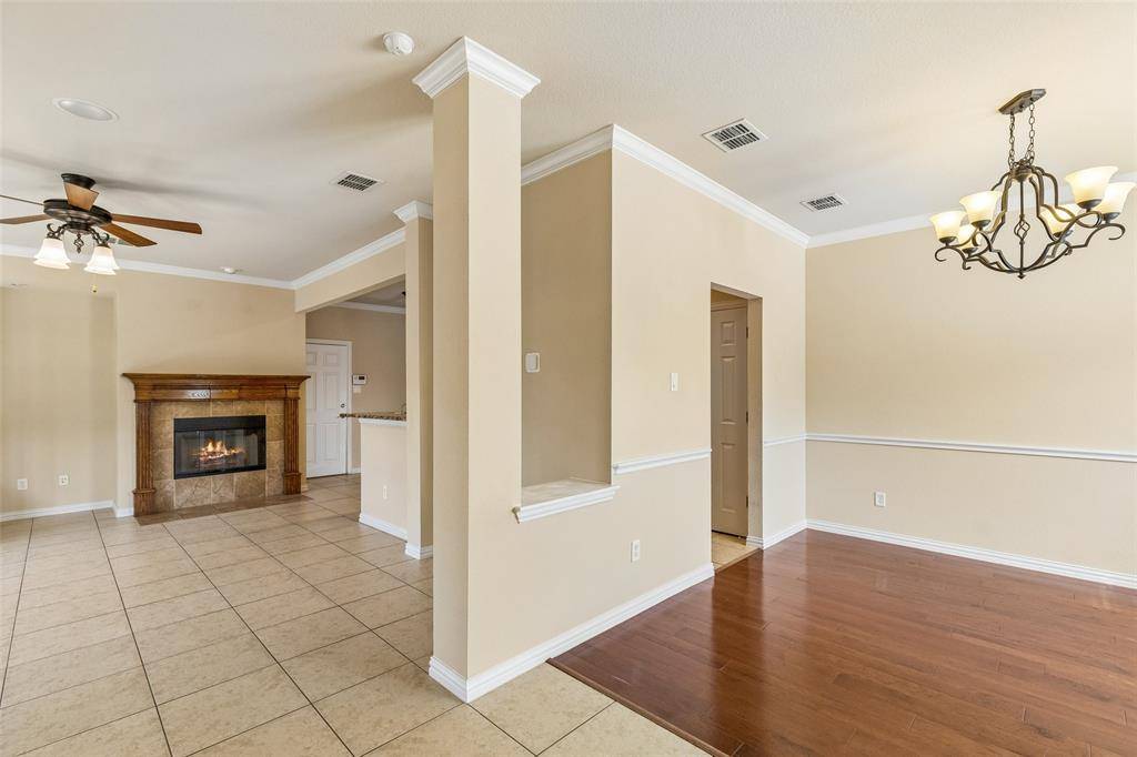 4313 Kestrel Way, Carrollton, TX 75010