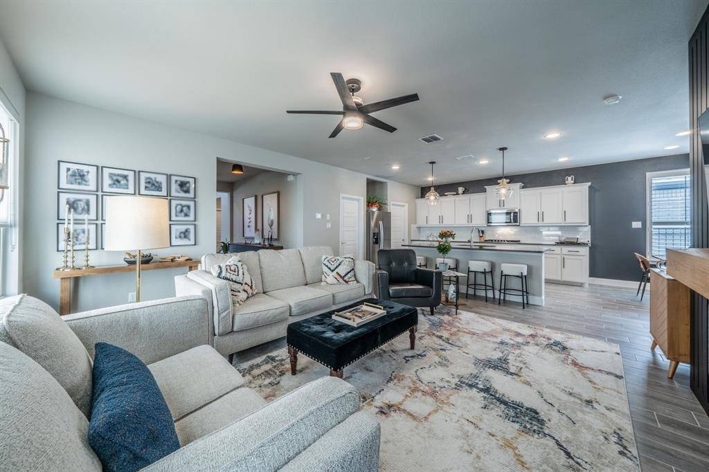 201 Foreman Drive, Midlothian, TX 76065