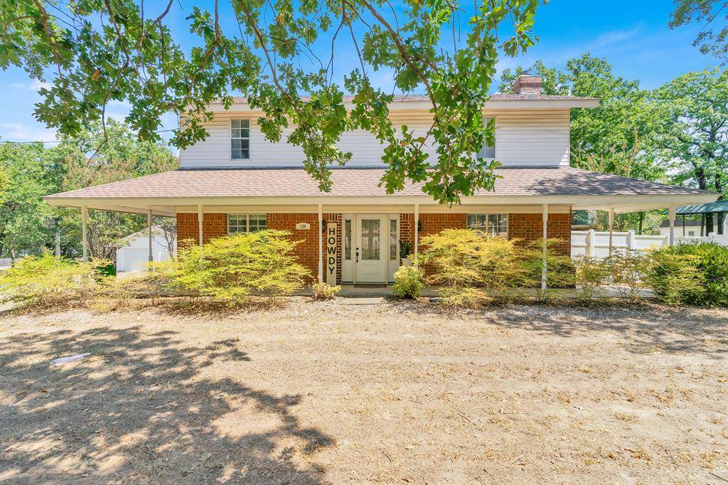 124 Alvarado Oak Drive, Alvarado, TX 76009