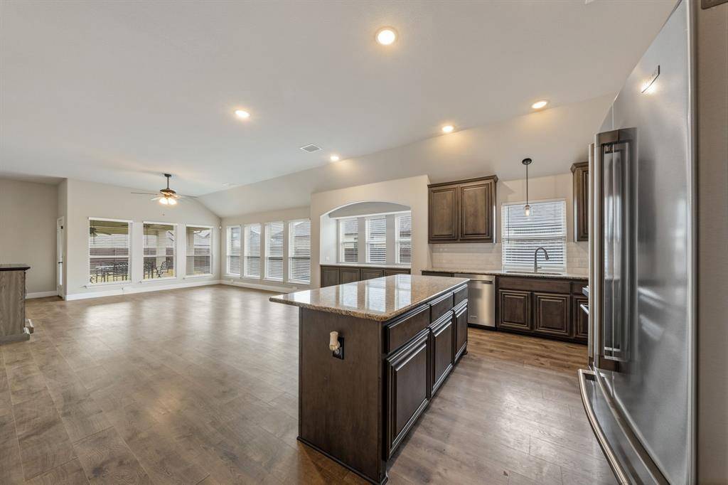 129 Sundance Circle, Waxahachie, TX 75165