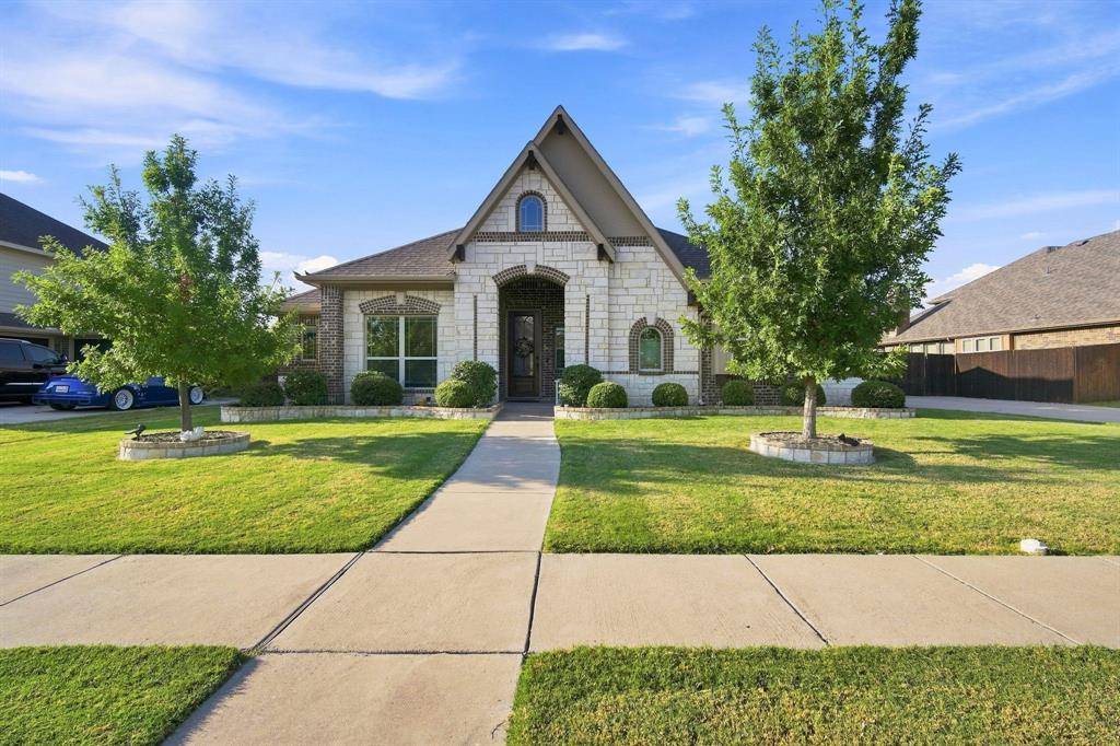 518 Stillwater Drive, Waxahachie, TX 75165