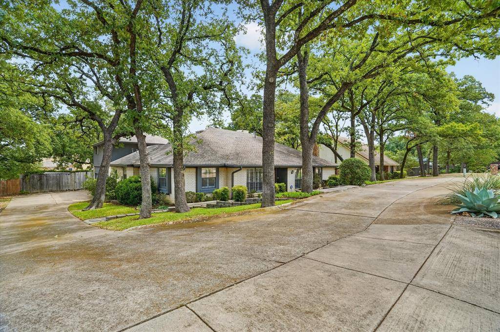 2201 Adams Drive, Arlington, TX 76011