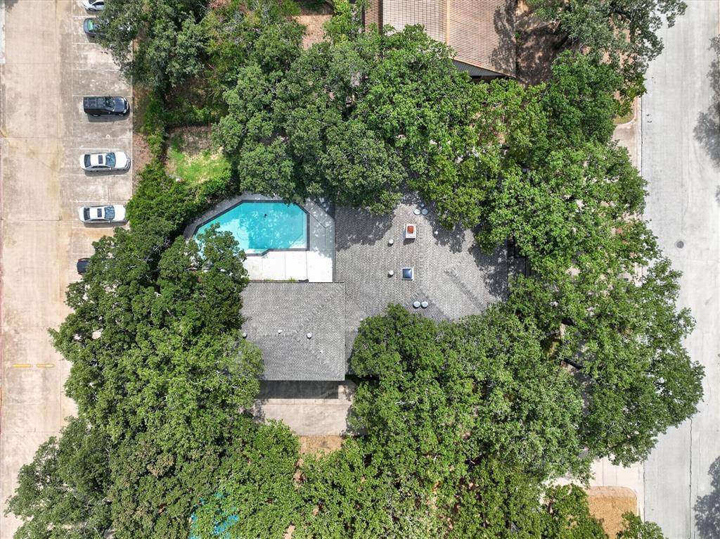 2201 Adams Drive, Arlington, TX 76011