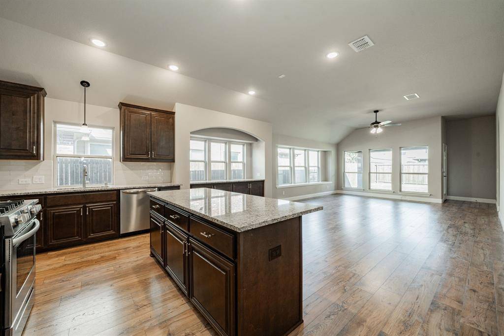 920 Bald Cypress Drive, Fate, TX 75087