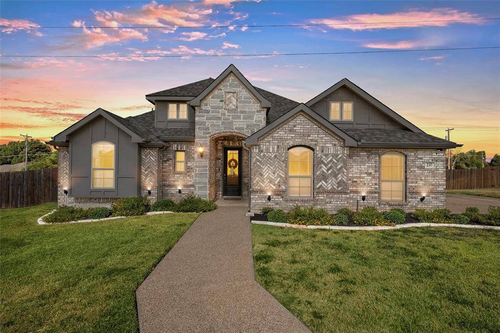 237 Big Creek Loop, Hewitt, TX 76643