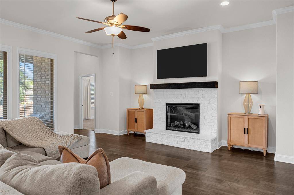 237 Big Creek Loop, Hewitt, TX 76643