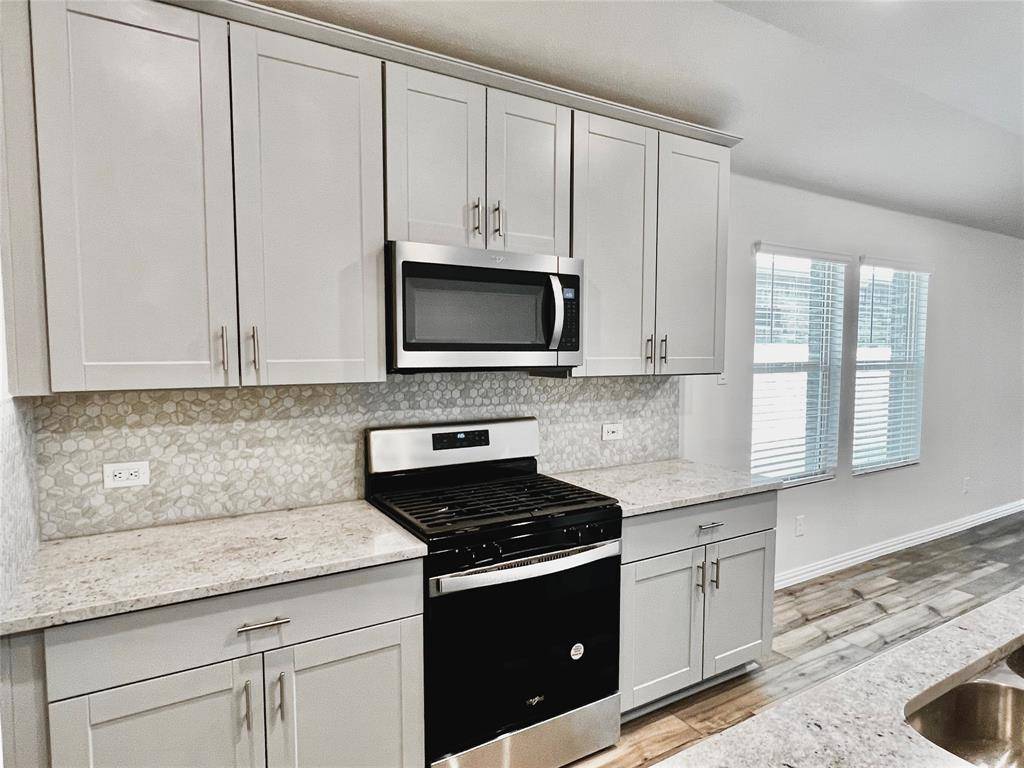 2343 Aspen Hill Drive, Forney, TX 75126
