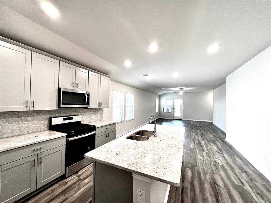 2343 Aspen Hill Drive, Forney, TX 75126