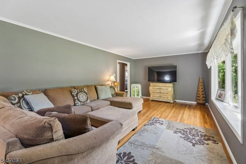203 Dorchester St, Hanover Twp., NJ 07981