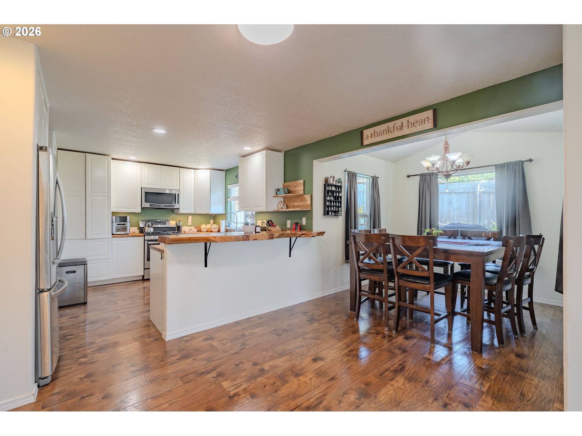 414 N 3RD PL, Kalama, WA 98625