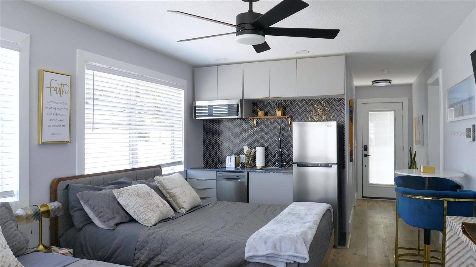 137 N HOLLYWOOD AVE #1, Daytona Beach, FL 32118