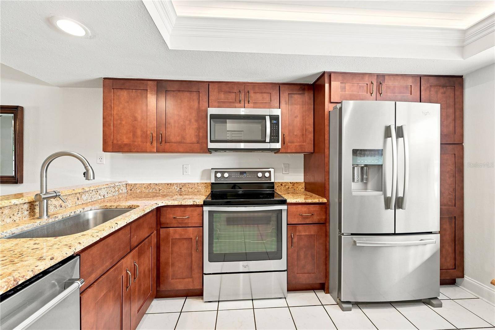 7360 ULMERTON RD #16D, Largo, FL 33771
