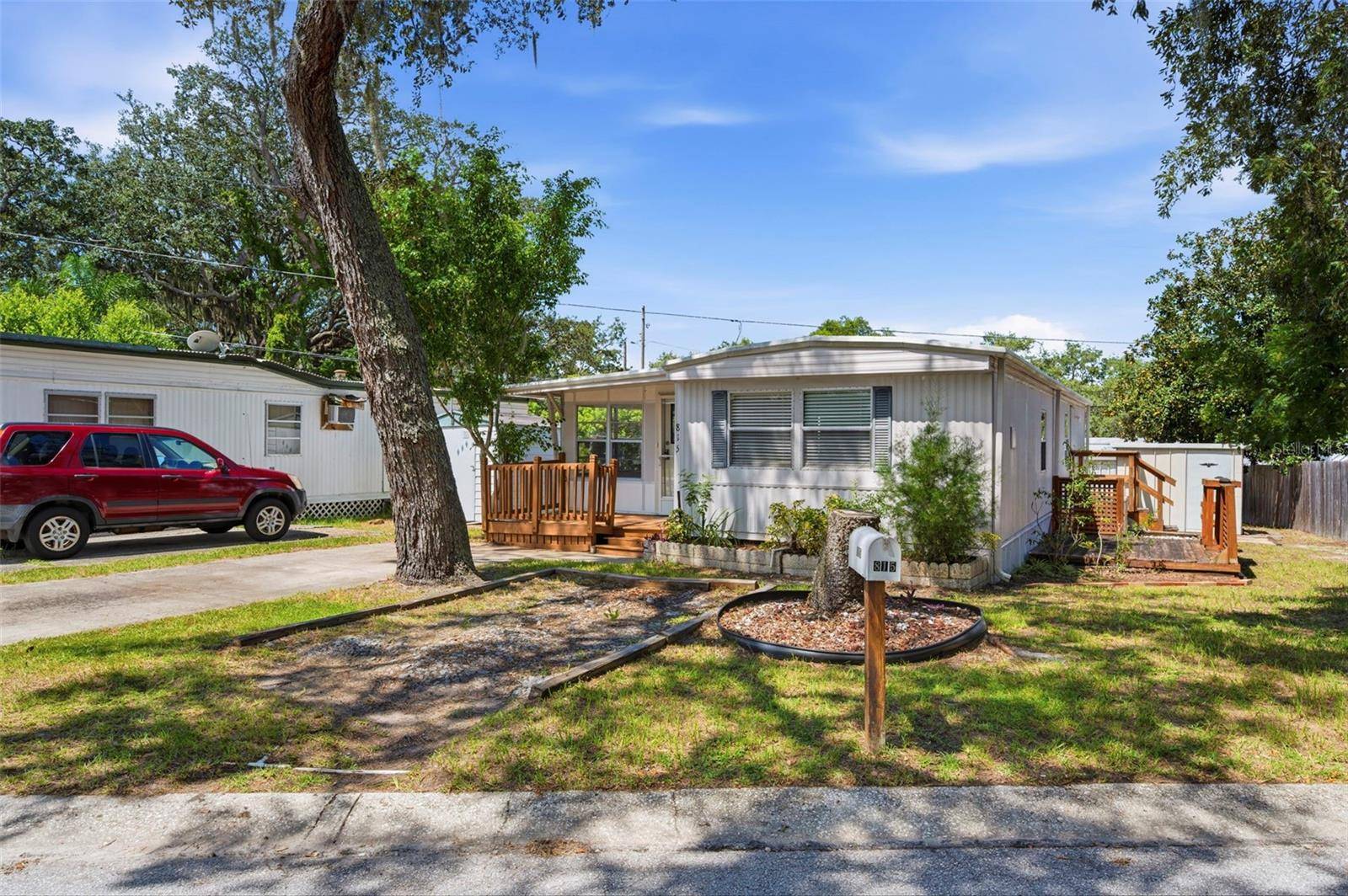 815 ELKAN DR, Tarpon Springs, FL 34689