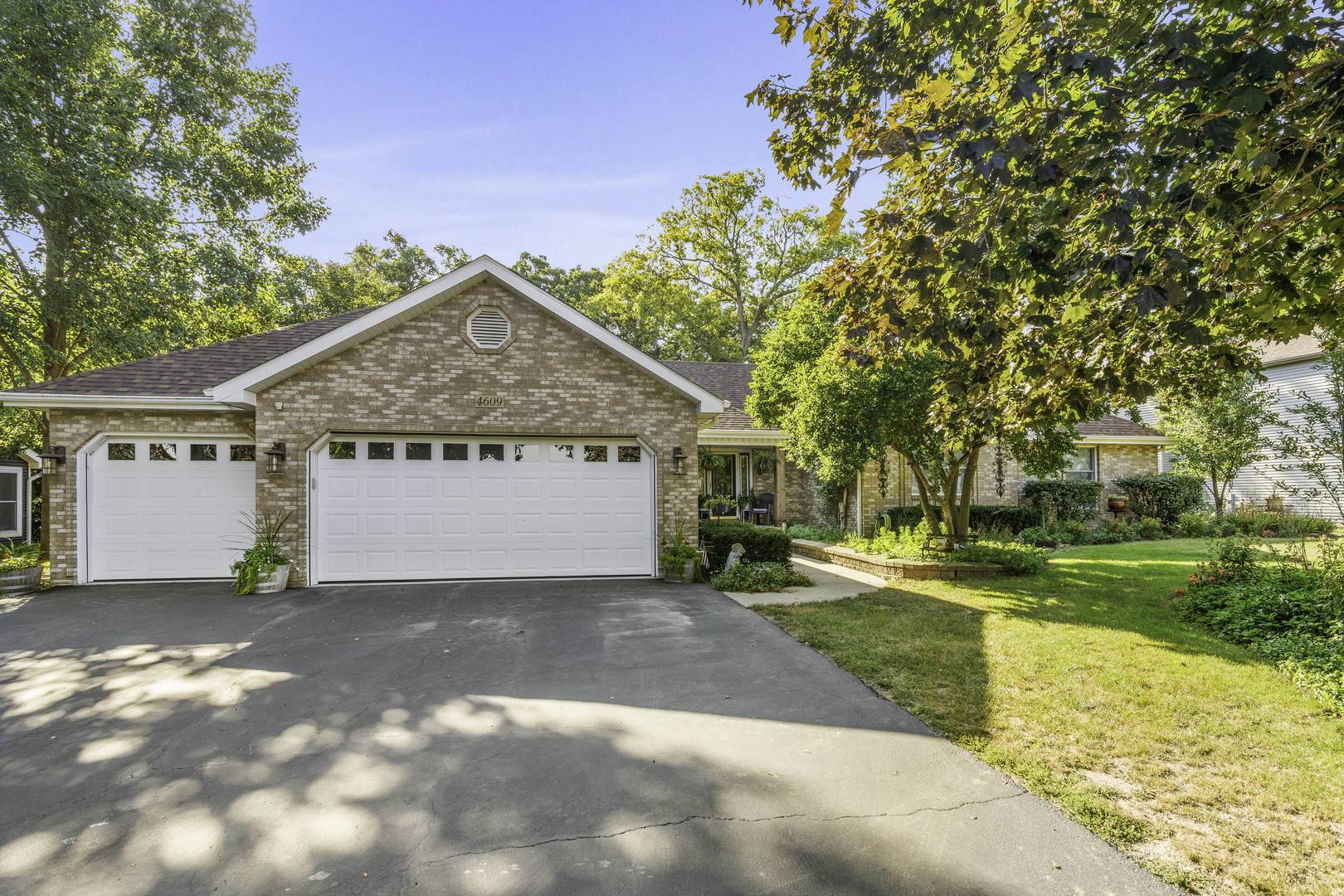 4609 E 2619th RD, Sandwich, IL 60548