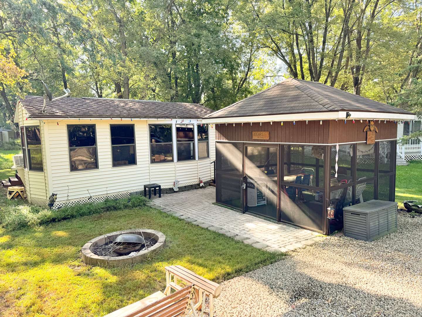 11/235 Woodhaven, Sublette, IL 61367