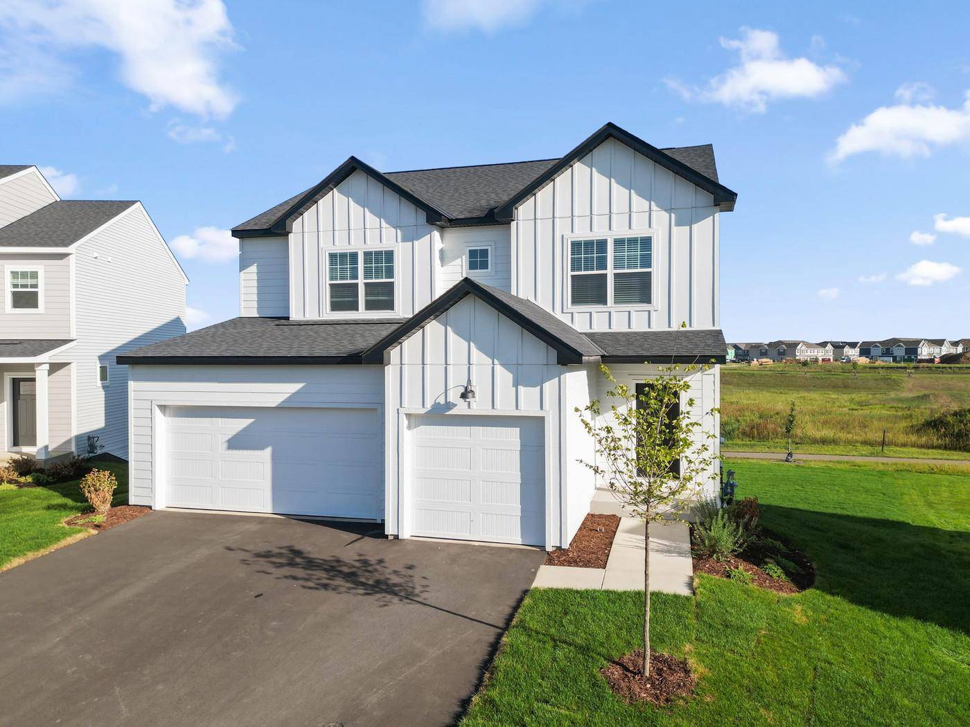 1141 Annagaire Curve, Rosemount, MN 55068