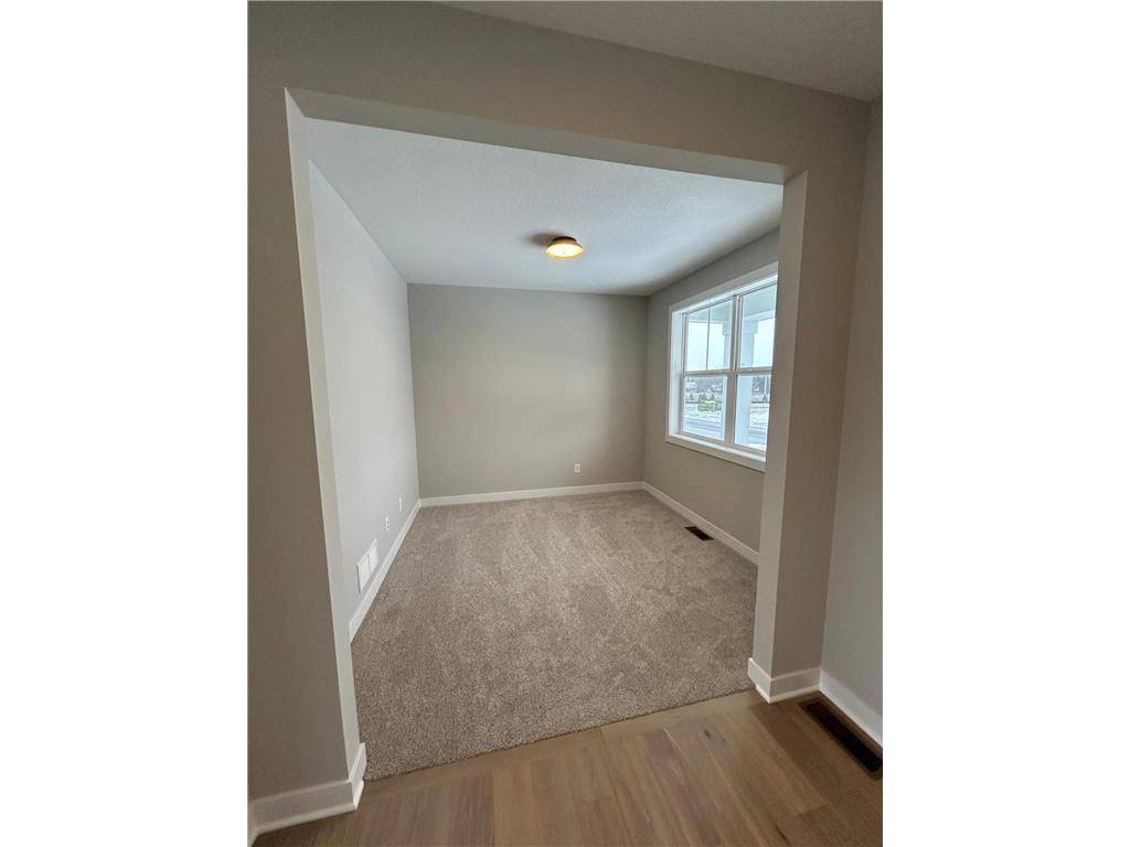 6546 108th ST S, Cottage Grove, MN 55016