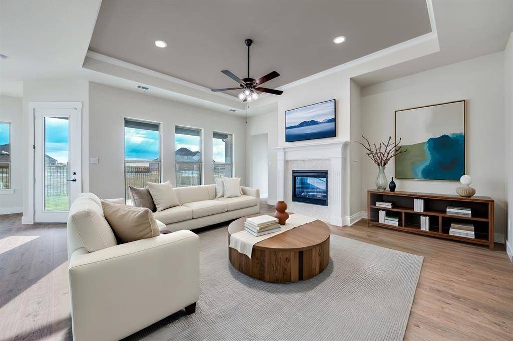 1901 Cascada Way, Little Elm, TX 75068