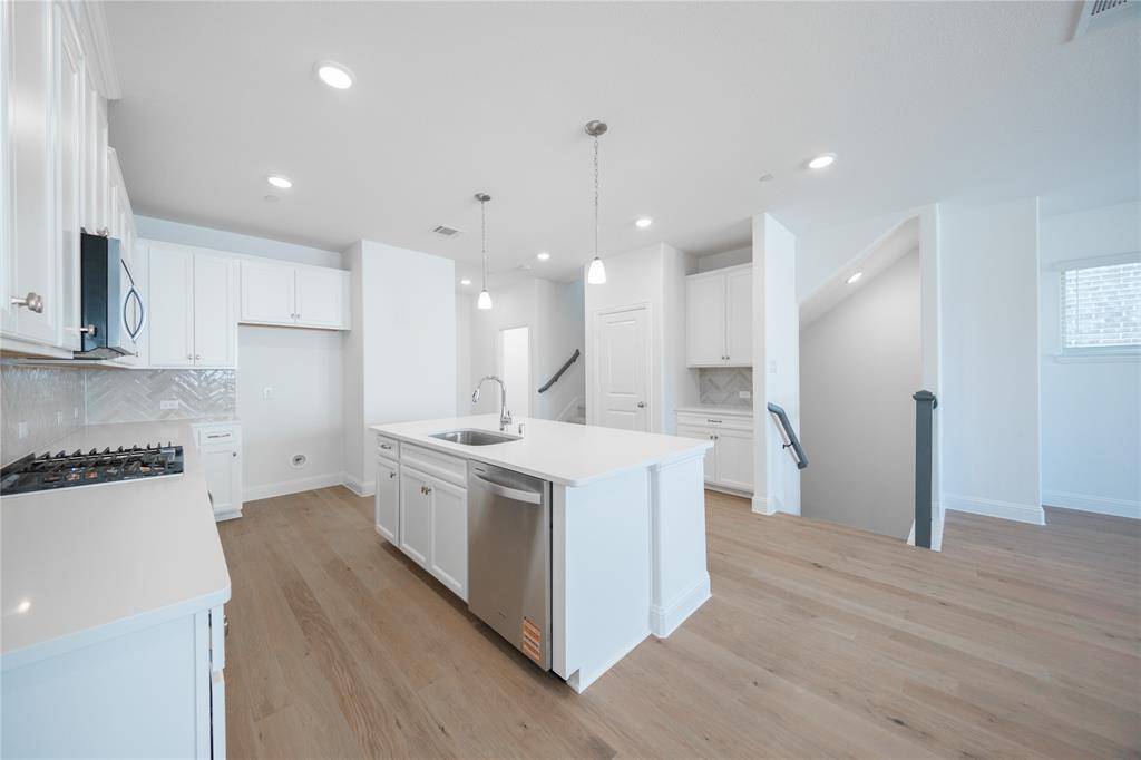 2117 Naples Drive, Rowlett, TX 75088