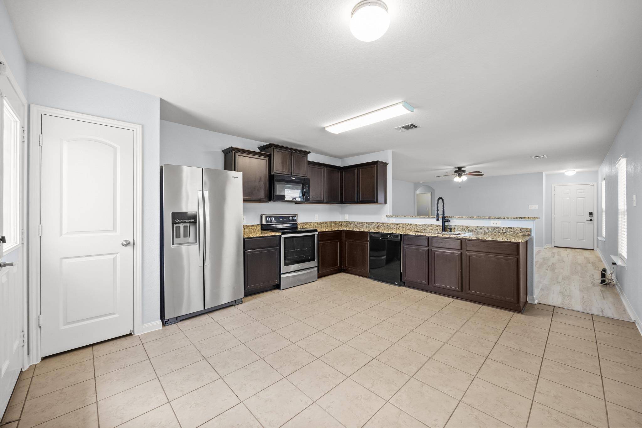 228 Millers LOOP, Jarrell, TX 76537