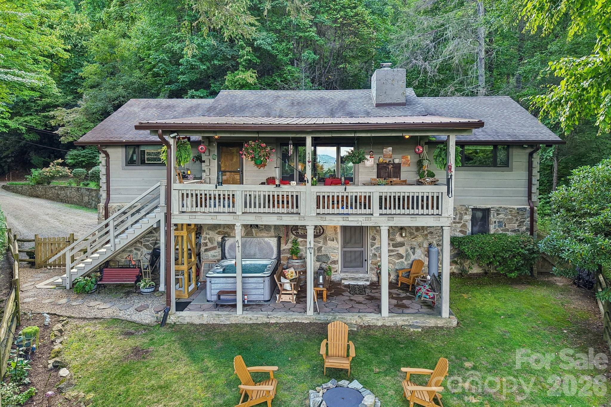 782 Setzer Cove RD, Maggie Valley, NC 28751