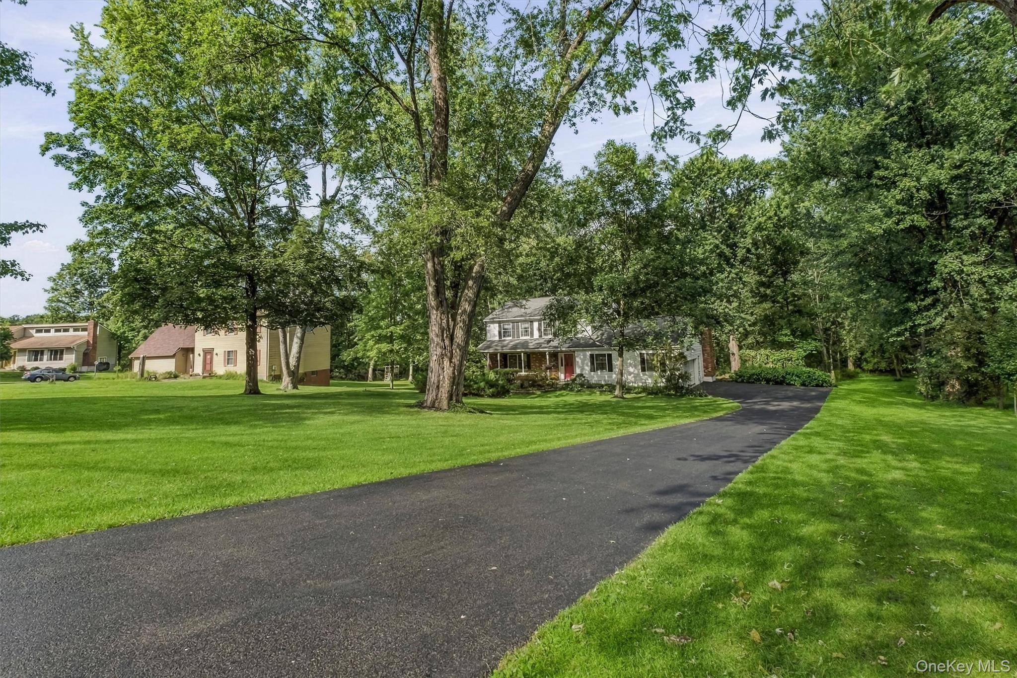 5 Stormville RD, Hopewell Junction, NY 12533