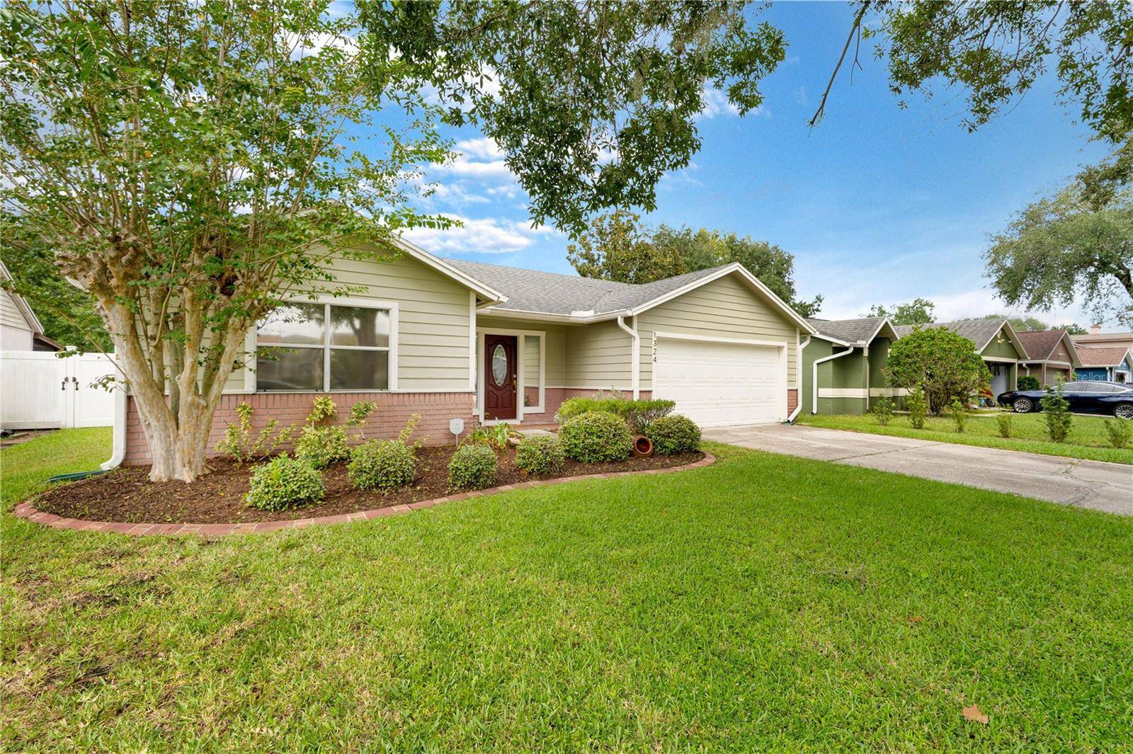 1324 SILVERTHORN DR, Orlando, FL 32825