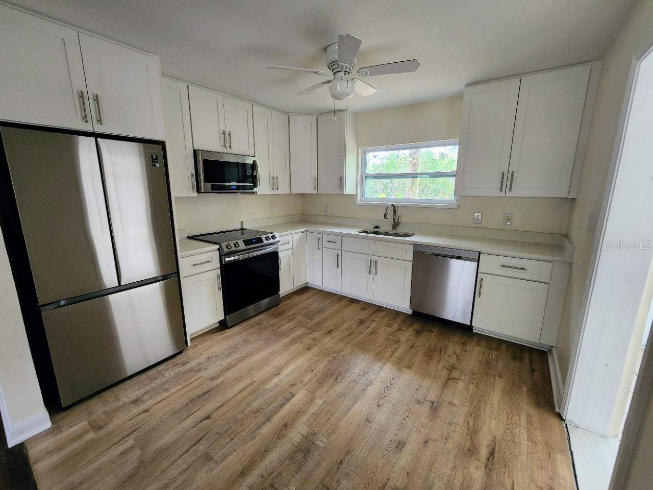 1356 DRUID RD E, Clearwater, FL 33756