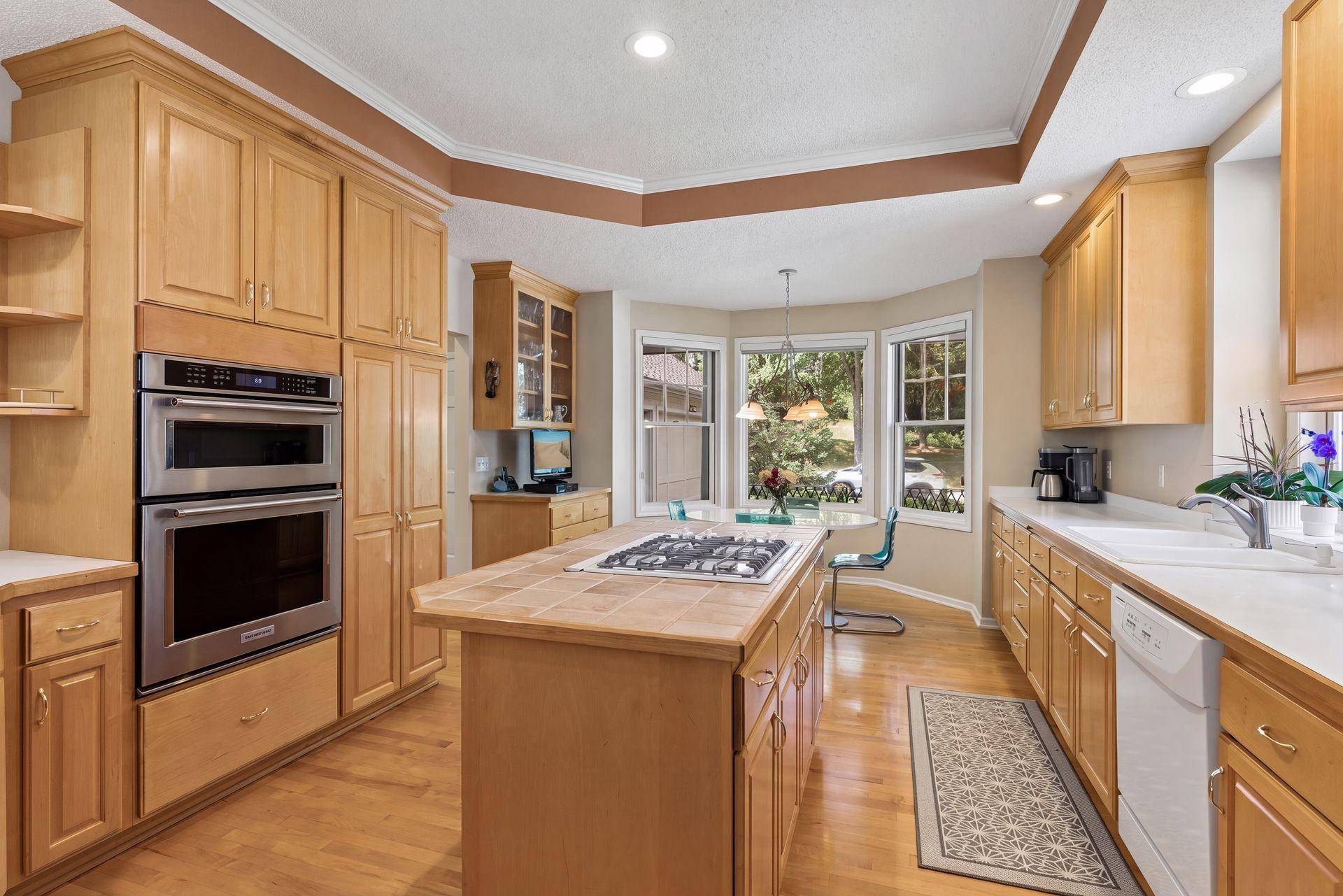 5329 Ashcroft RD, Minnetonka, MN 55345