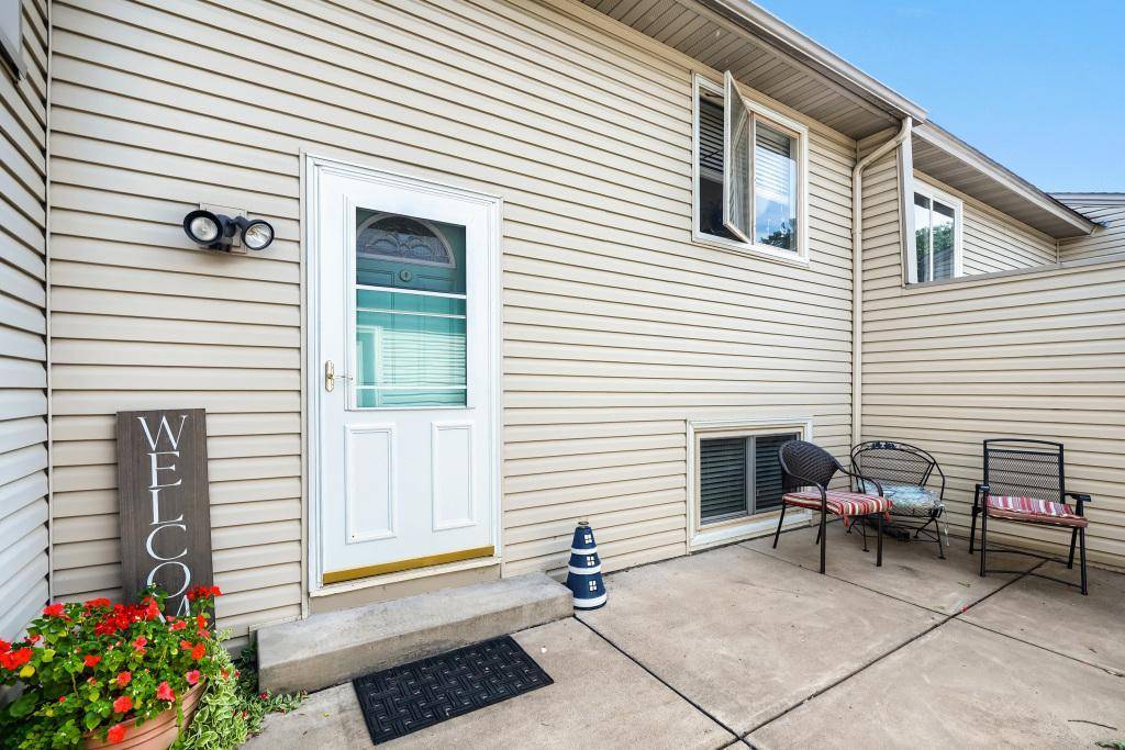 12164 Drake ST NW, Coon Rapids, MN 55448