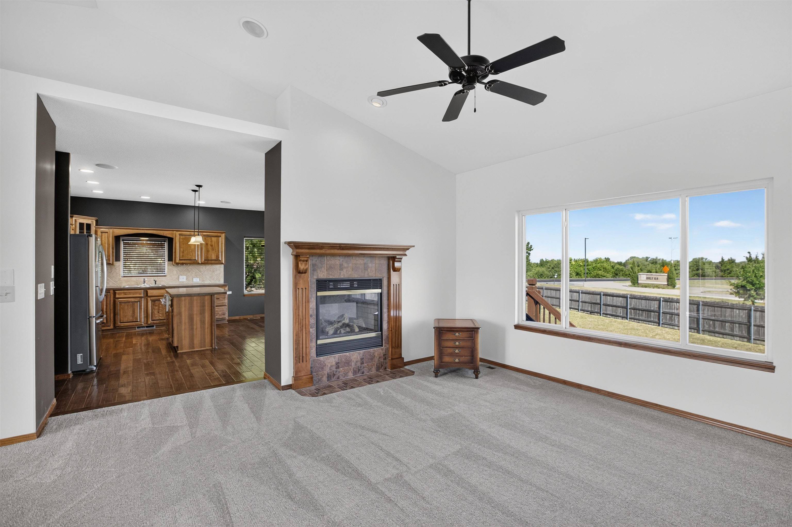 5216 N Colonial, Bel Aire, KS 67226
