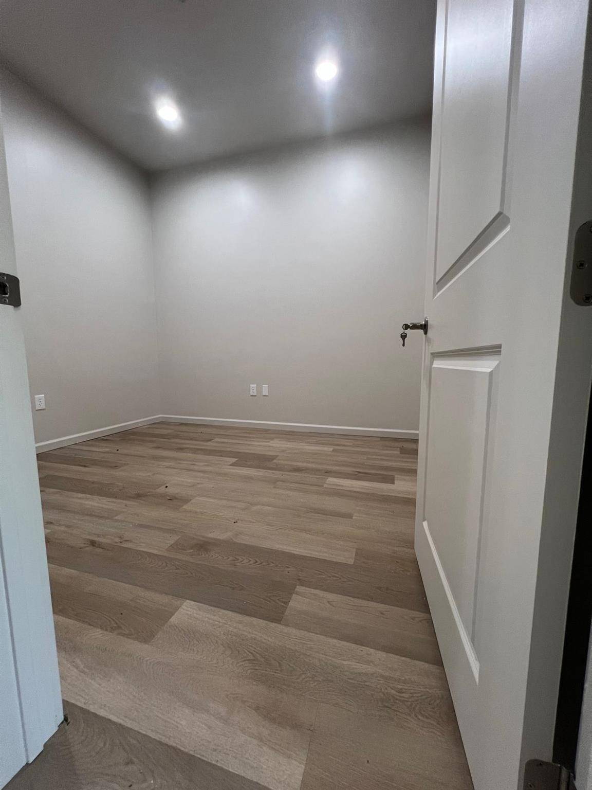 701 Crystal Falls PKWY #140 & 150, Leander, TX 78641