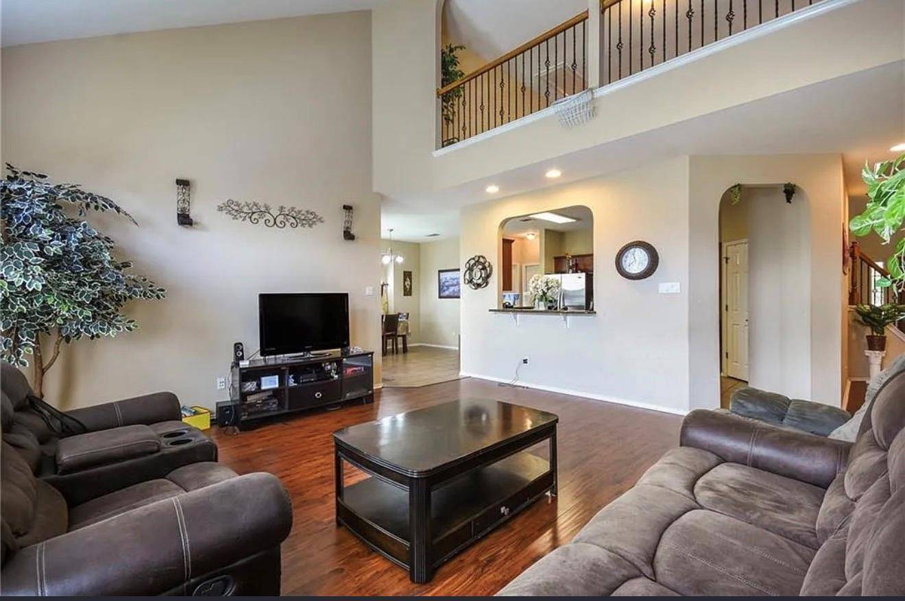 15504 Staked Plains LOOP, Austin, TX 78717