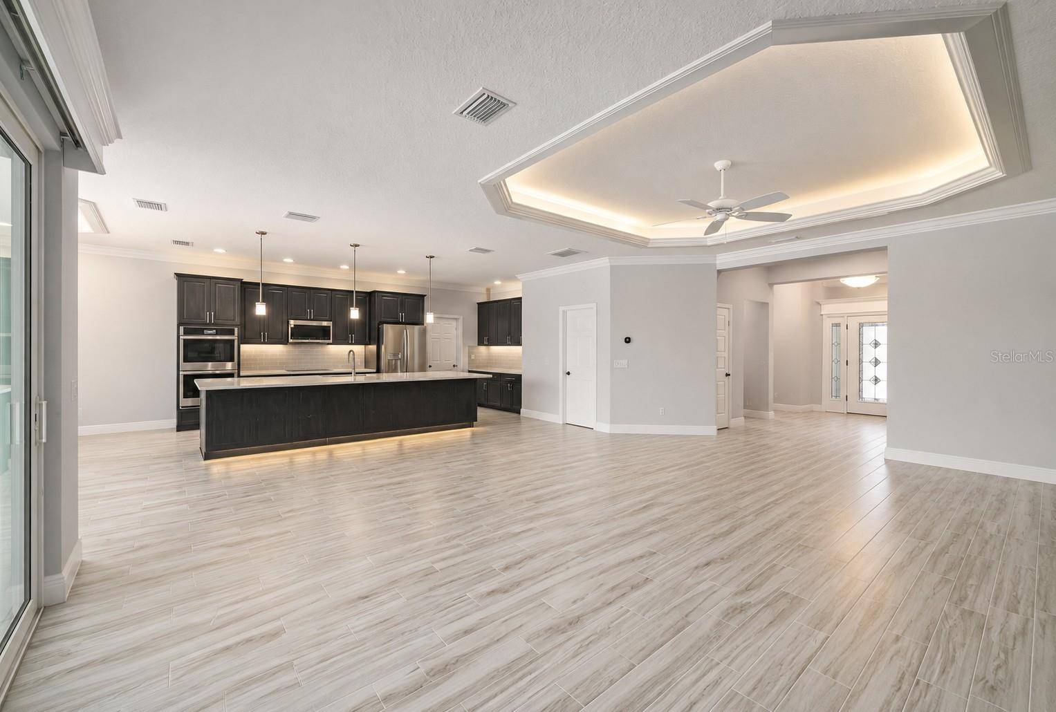 1867 VANBECK CIR, The Villages, FL 34762