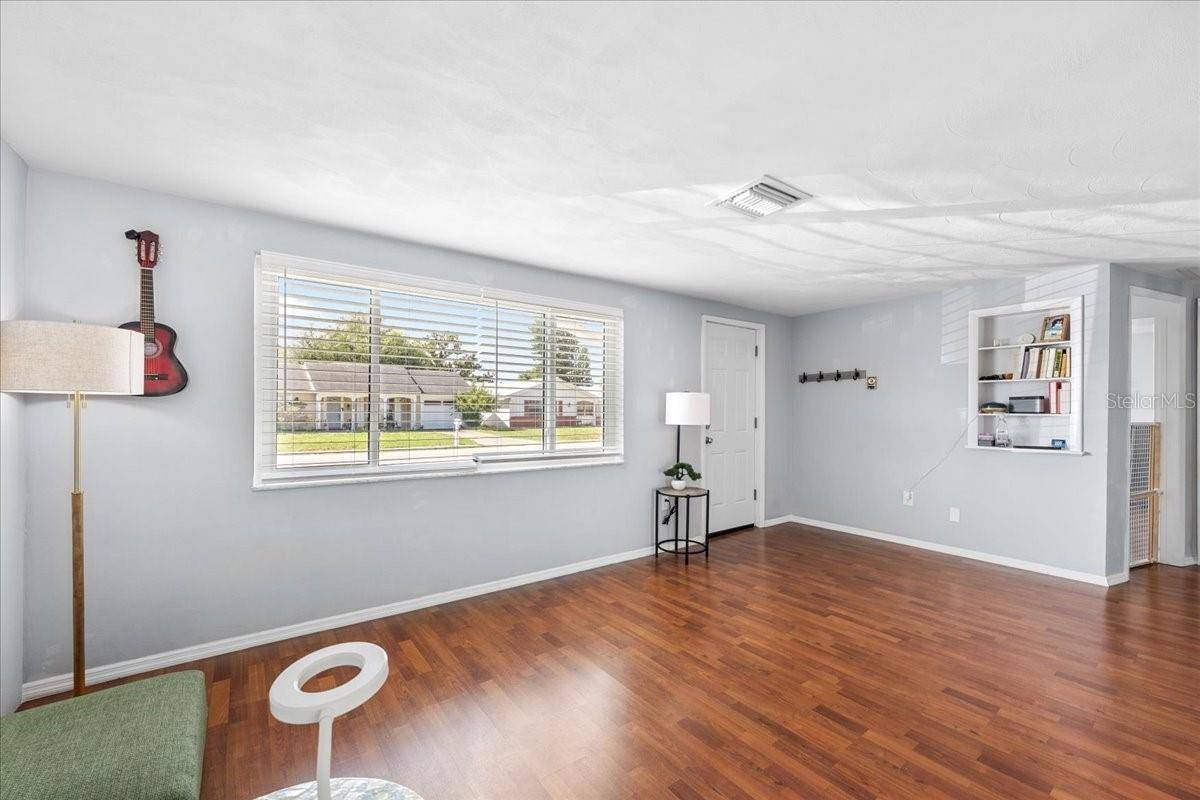 4041 WOODSVILLE DR, New Port Richey, FL 34652