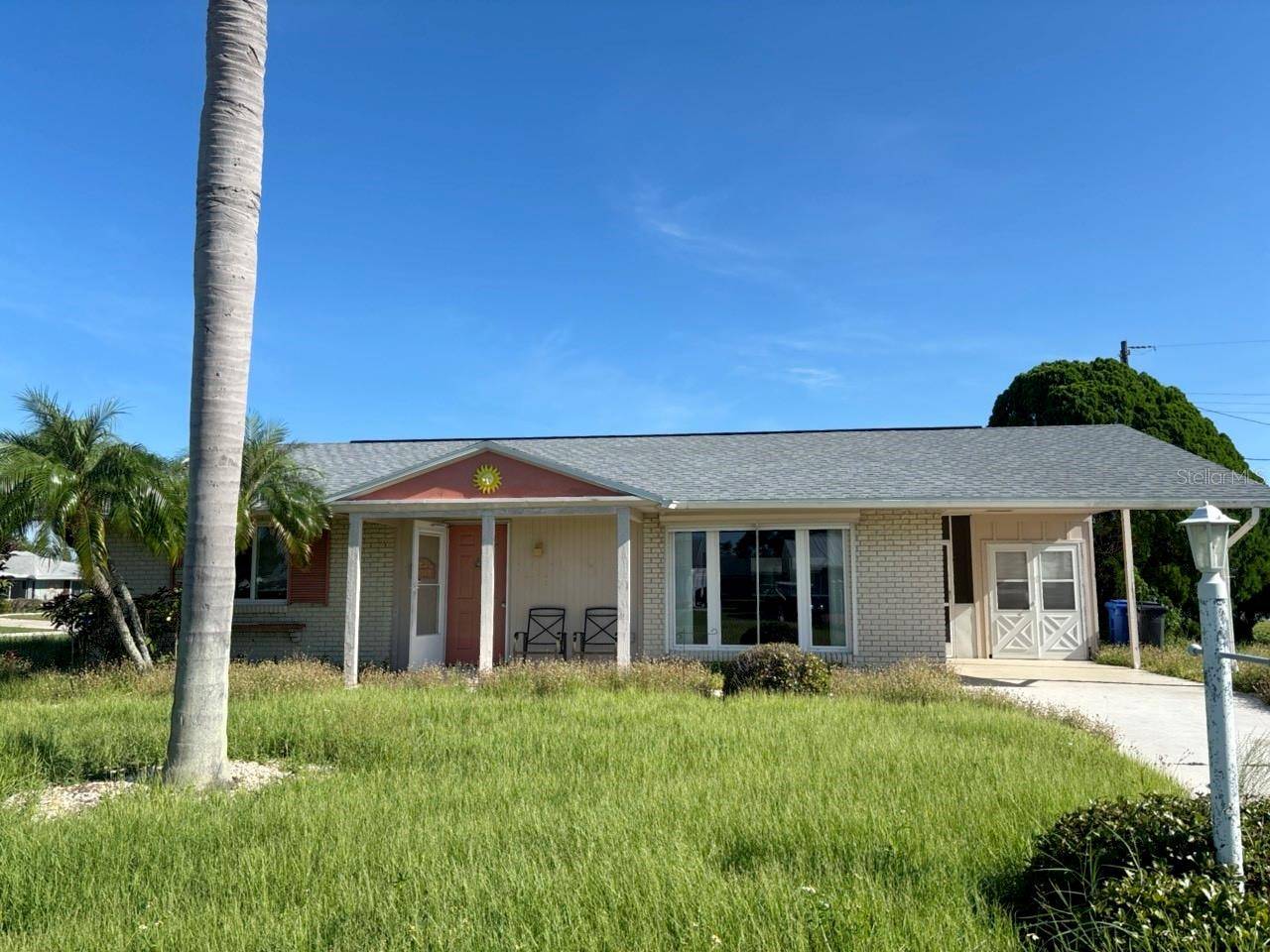 1515 ARROWHEAD DR, Sun City Center, FL 33573