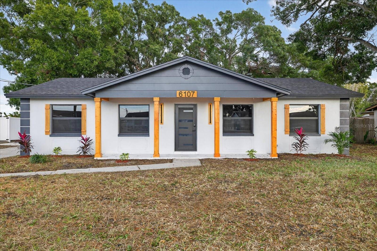 6107 COLE DR, Tampa, FL 33634