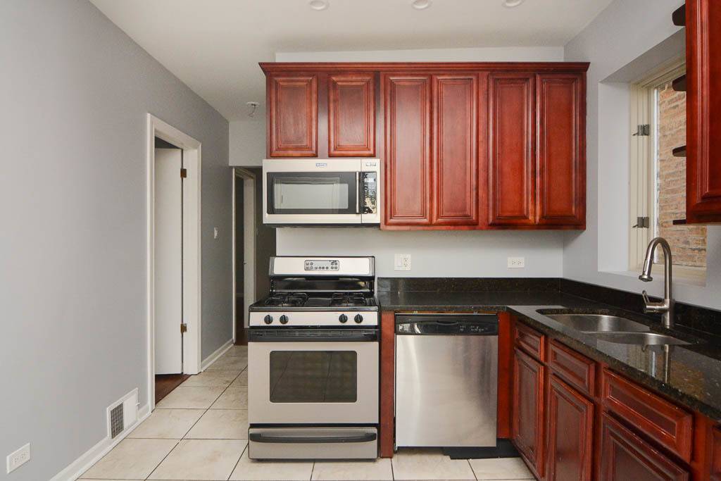 3644 N Albany AVE #1, Chicago, IL 60618