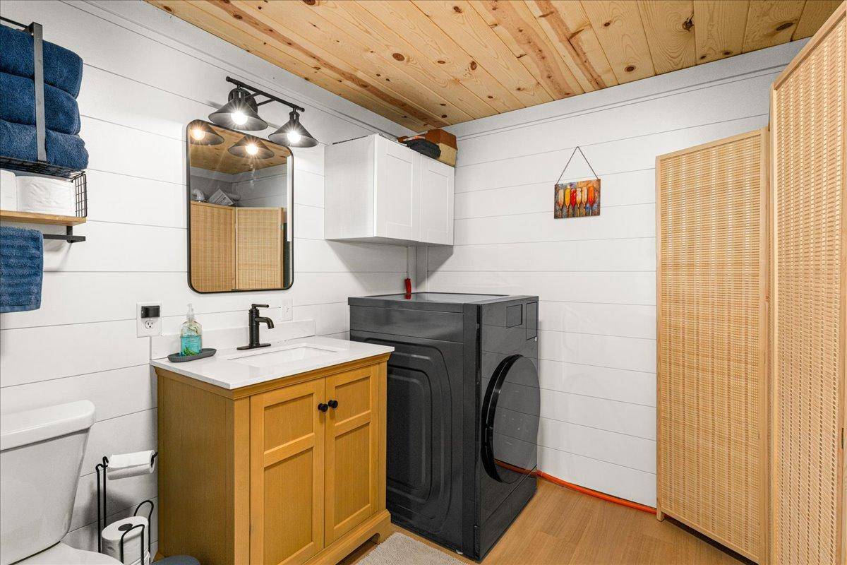 1508 Long Lake RD, Sawyer, MN 55780