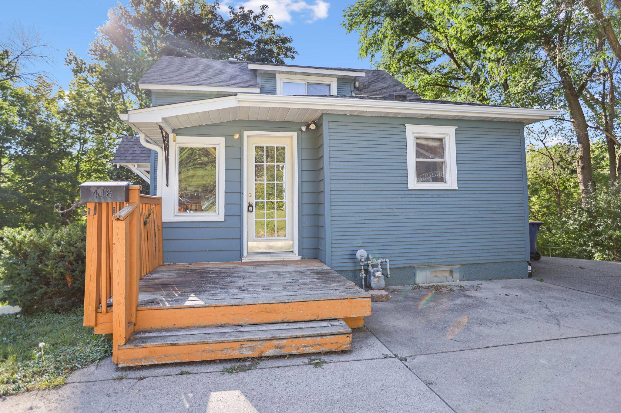 416 3rd ST NE, Faribault, MN 55021
