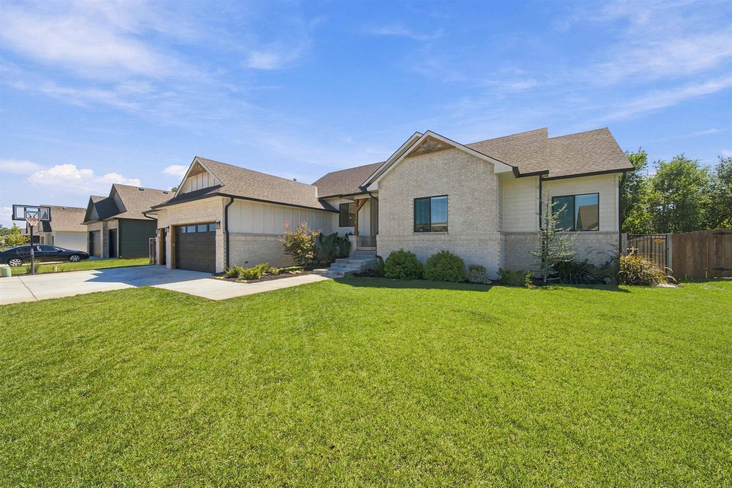 203 E River Birch St., Haysville, KS 67060