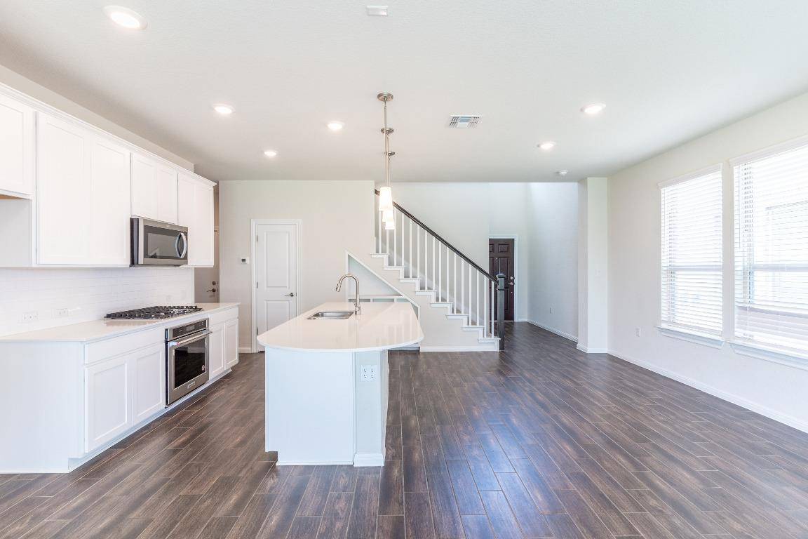 6802 Pleasanton PKWY, Pflugerville, TX 78660