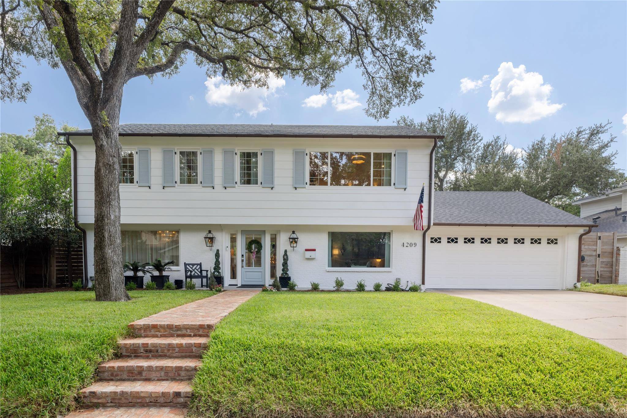 4209 Gnarl DR, Austin, TX 78731
