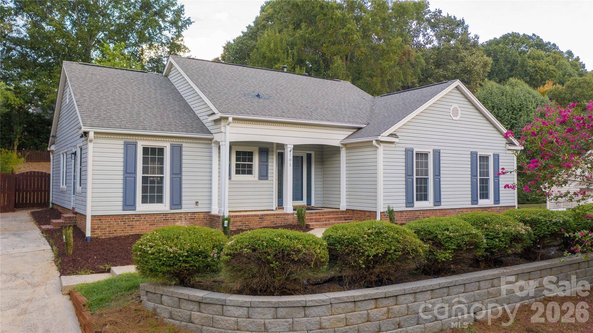 201 Sandymead RD, Matthews, NC 28105